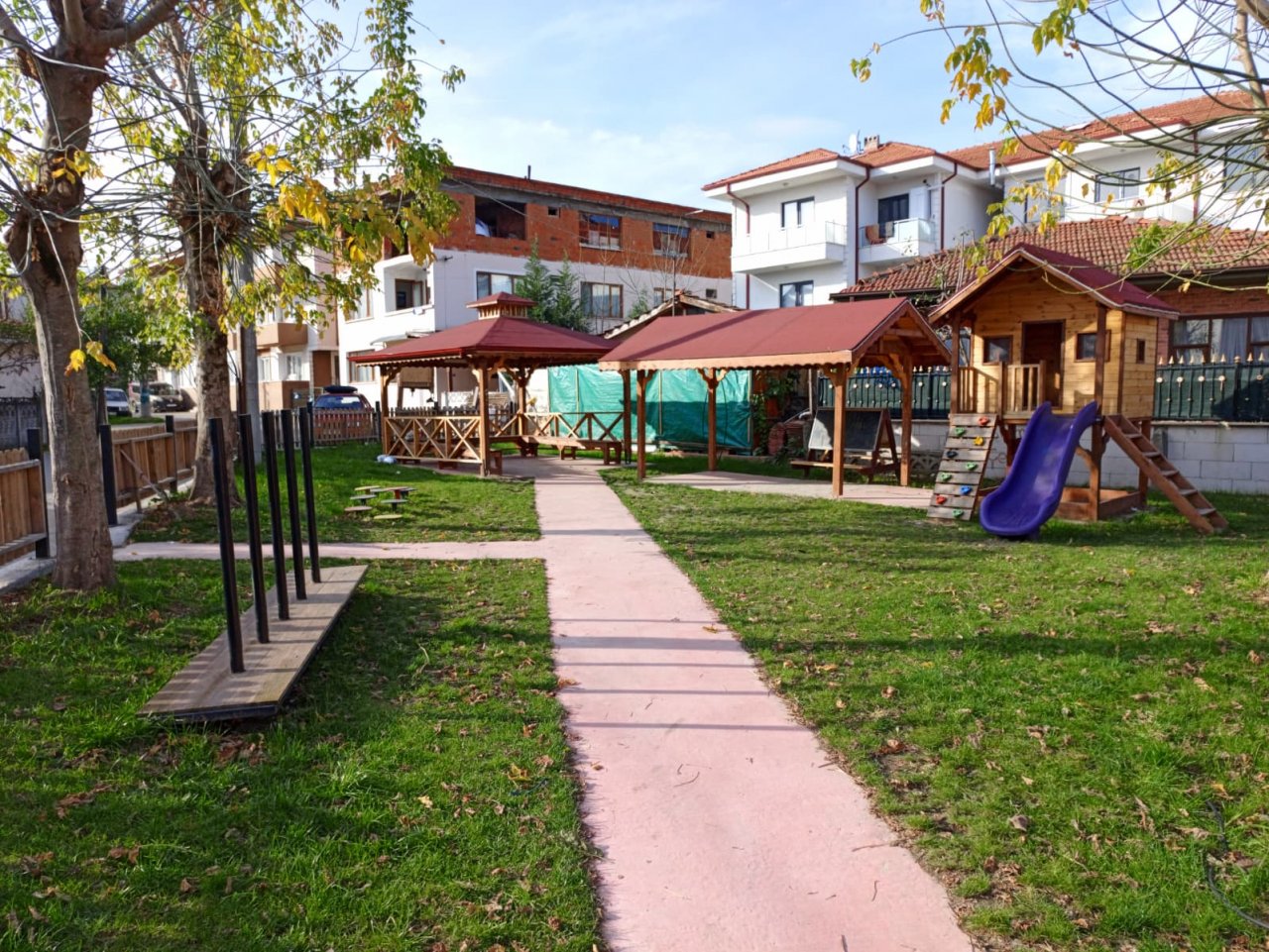 Rüstempaşa Mahallesi Park 7