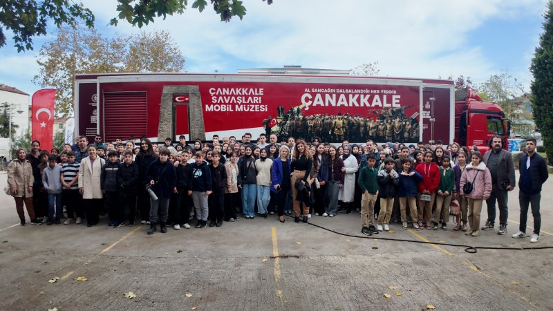 Çanakkale Savaşları Mobil Müzesi Sapanca’da Yoğun İlgi Gördü