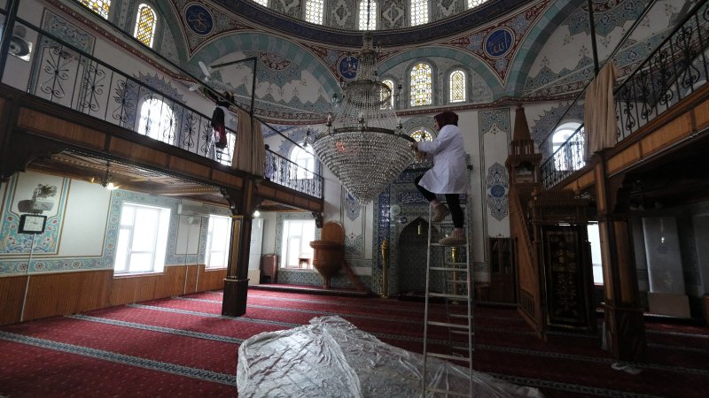 Sapanca Belediyesi’nden Ramazan Öncesi Camii Temizliği ve Dezenfeksiyon Çalışmaları Tamamlandı