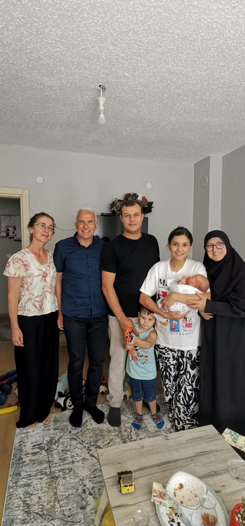 Sapanca Belediyesi Sosyal Belediyecilikte Gönüllere Dokunuyor