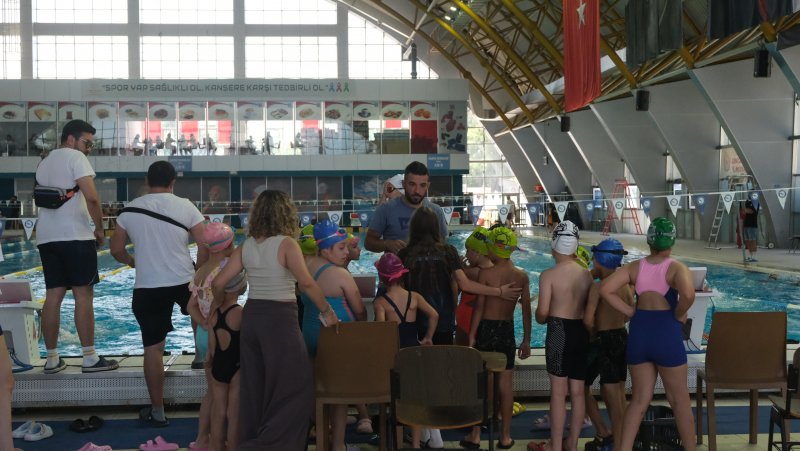 Sapanca Belediyesi Sporcularından Yüzmede Gurur Veren Başarı