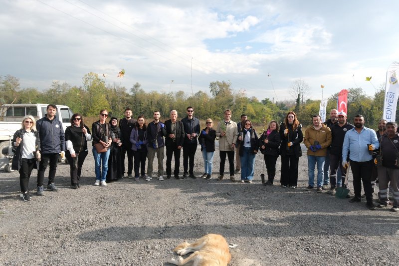 Sapanca’da Milli Ağaçlandırma Gününde 500 Fidan Toprakla Buluştu