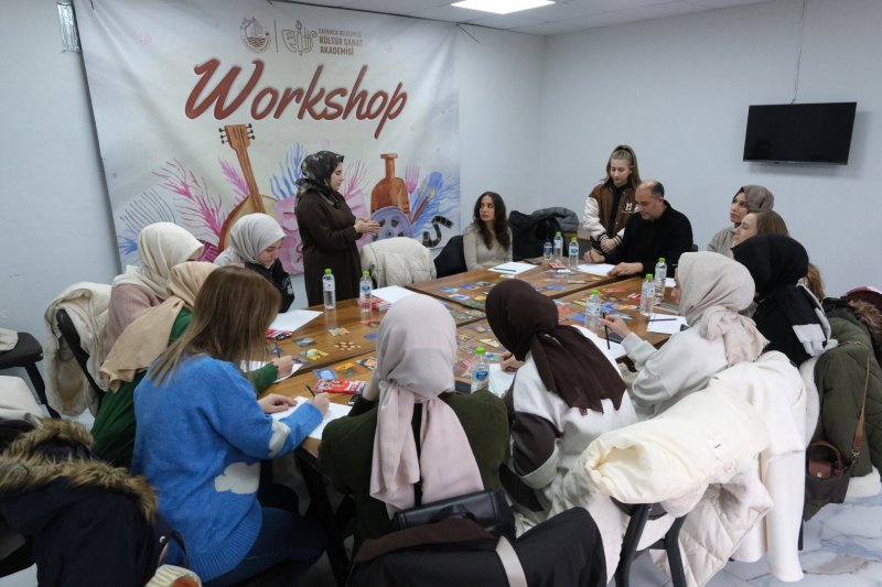 Sapanca’da Terapötik Kartlarla Duygu Atölyesi