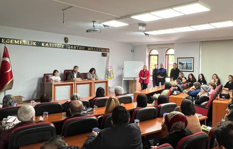 Sapanca’daki İlk Halk Toplantısının Konusu “Patili Dostlar” Oldu